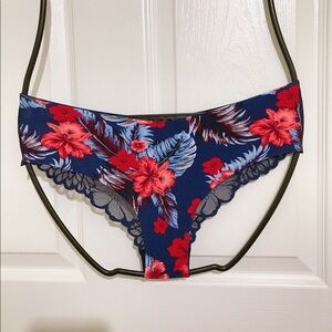 4/$38 💖PINK Victoria’s Secret Panty